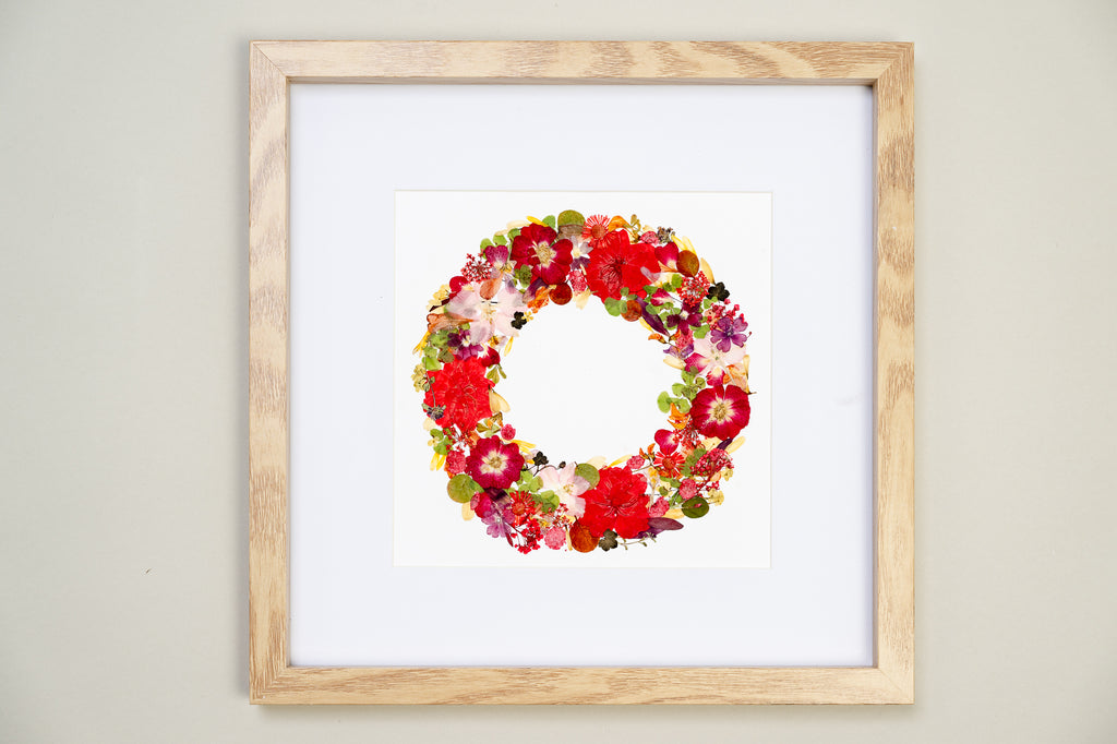 Botanical Series N° 9, geperste bloemen in kader, foto 1