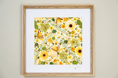 Botanical Series N° 15, geperste bloemen in kader, foto 1