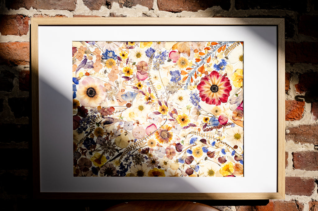 Botanical Series N° 23, geperste bloemen in kader, foto 3