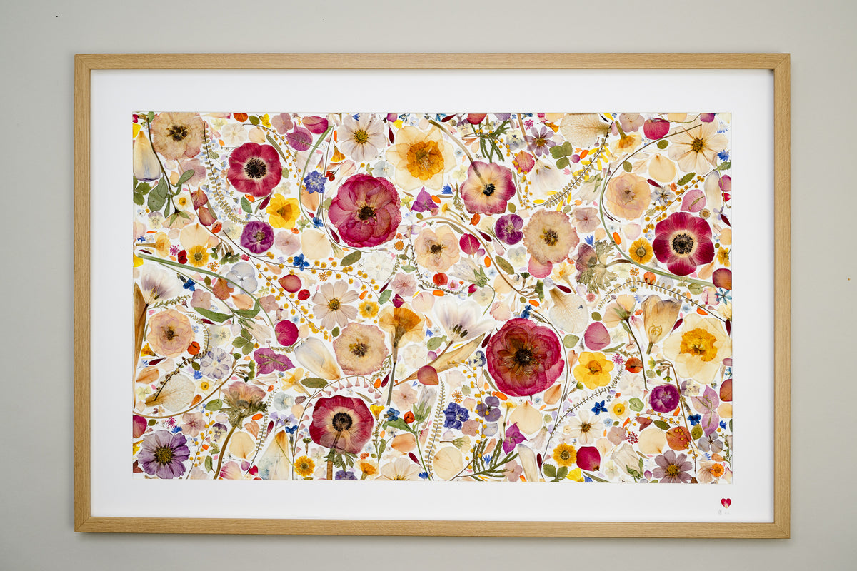 Botanical Series N° 28, geperste bloemen in kader, foto 1